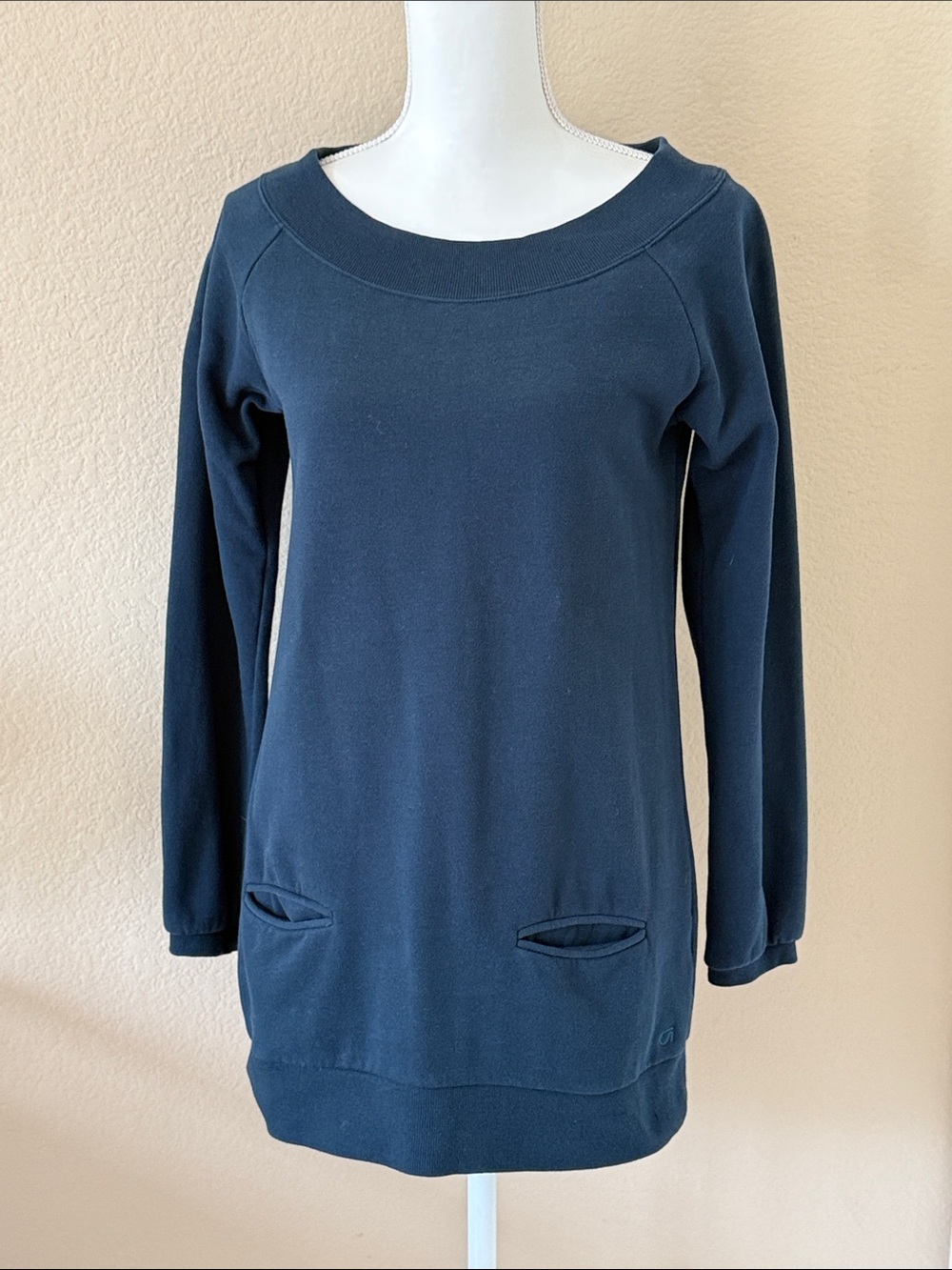 GAP Body Fit Long Pullover Tunic Sweatshirt